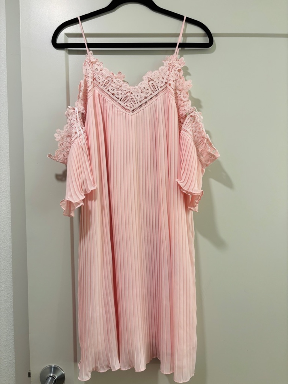 Blush Pink Pleated Cold-Shoulder Lace Dress
